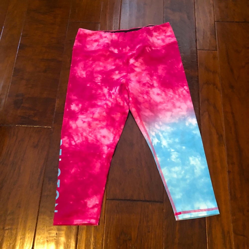 NWT Peloton MFW Capri length leggings